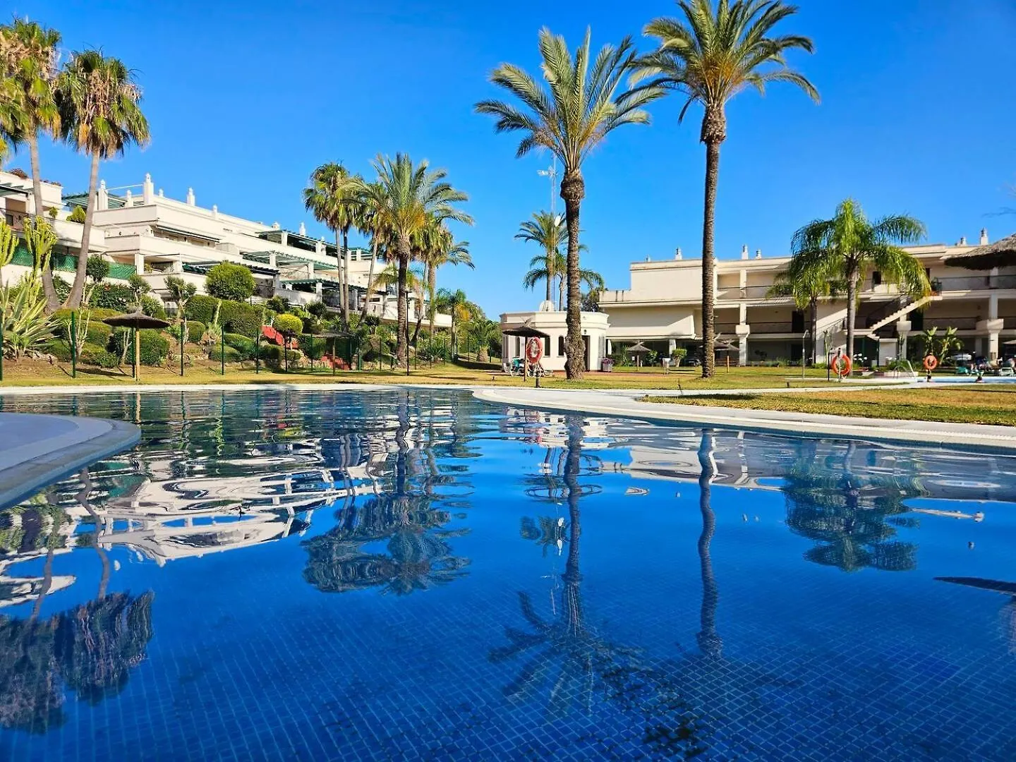 Lovely Apartment In Nueva Andalucia Pass The Keys Marbella 0*,